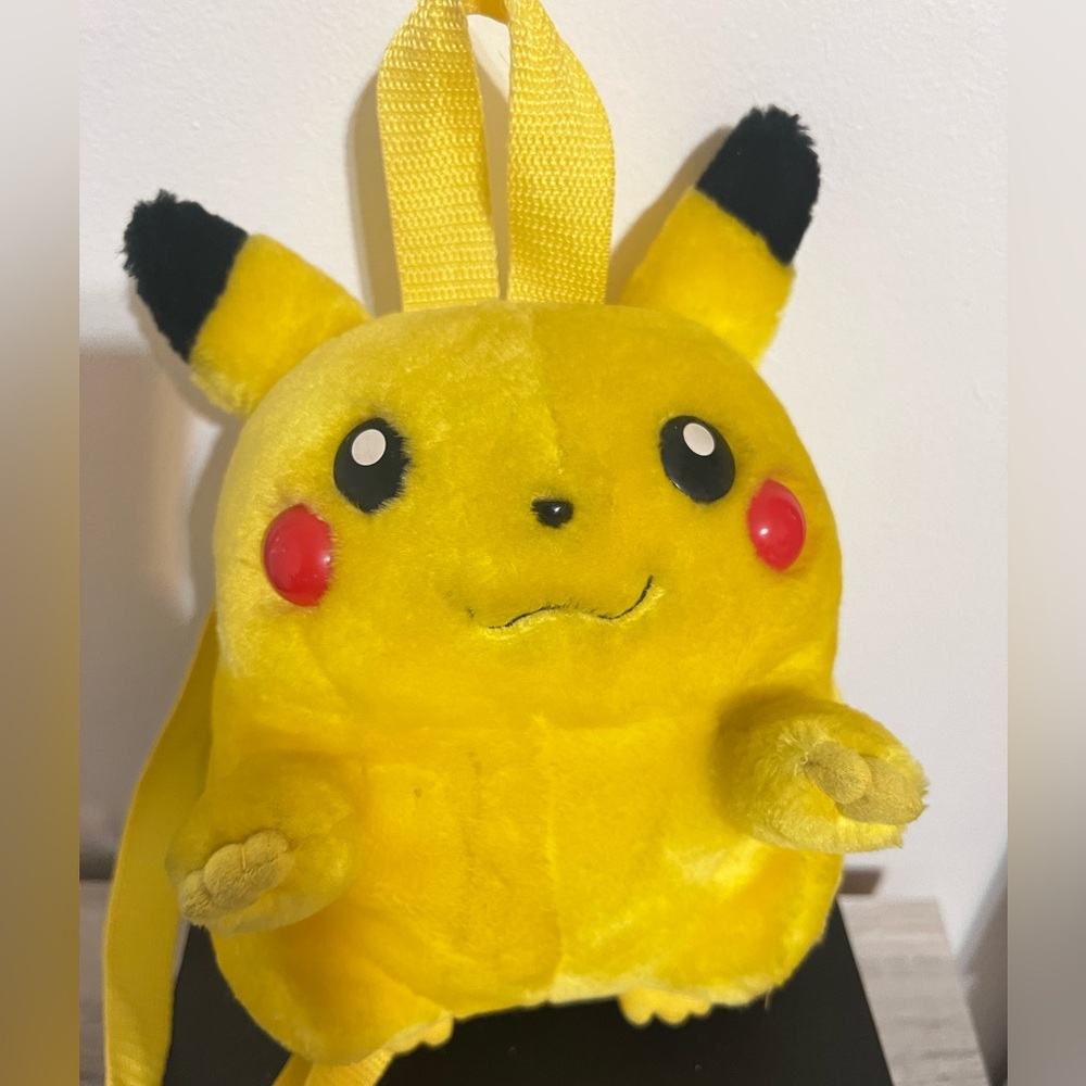 [Vintage] Pokémon Pikachu Backpack Plush